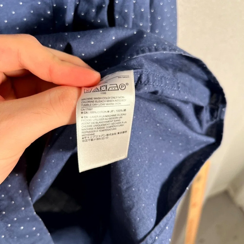 Banana Republic Untucked Fit Shirt Mens Medium Navy Blue Dotted‎ Organic Cotton